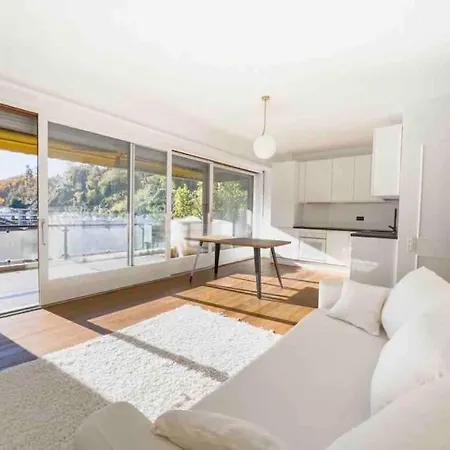 Apartment Bright And Modern Flat 2 Minutes Of The